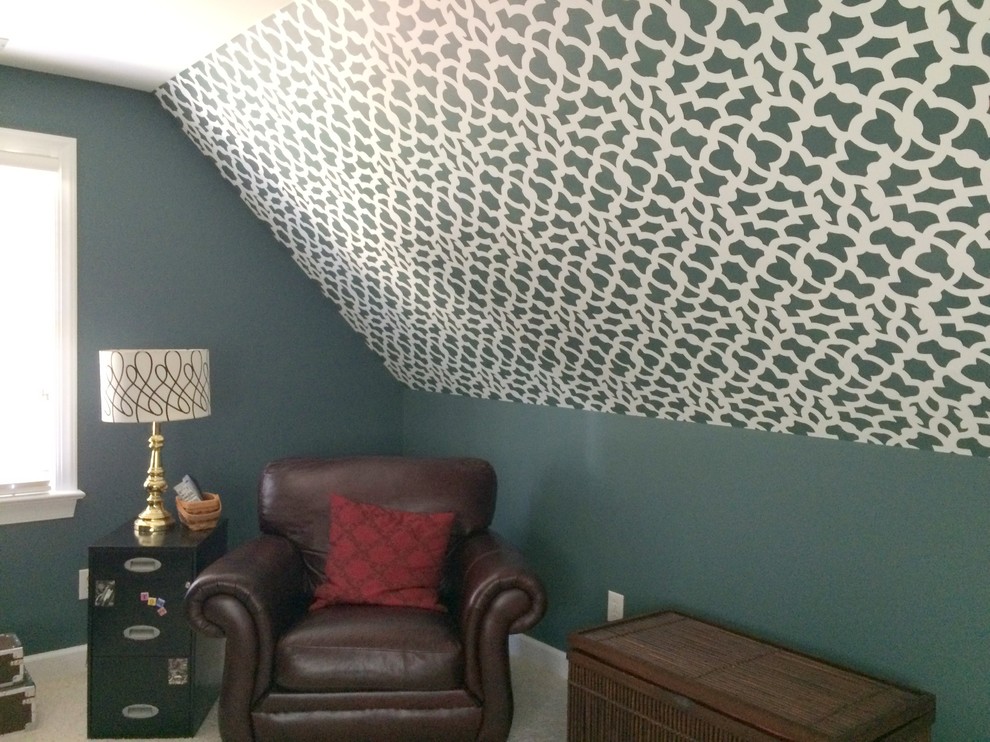 Transitional home design photo in Raleigh