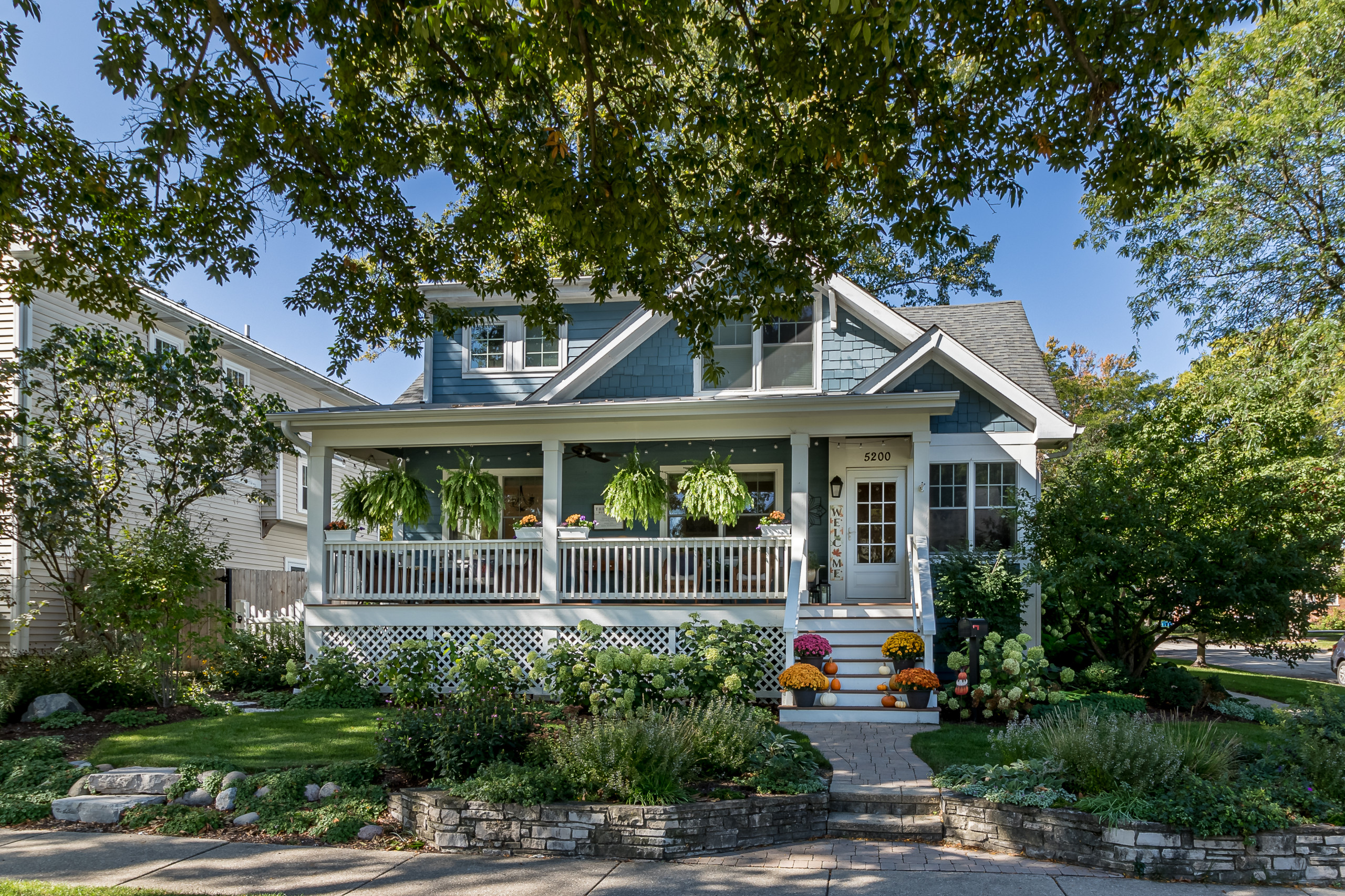 Cape Cod Cottage Front Porch Oasis