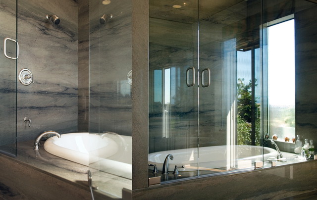Custom Exectutive Home modern-badezimmer