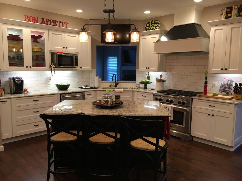 Example of a transitional kitchen design in Atlanta