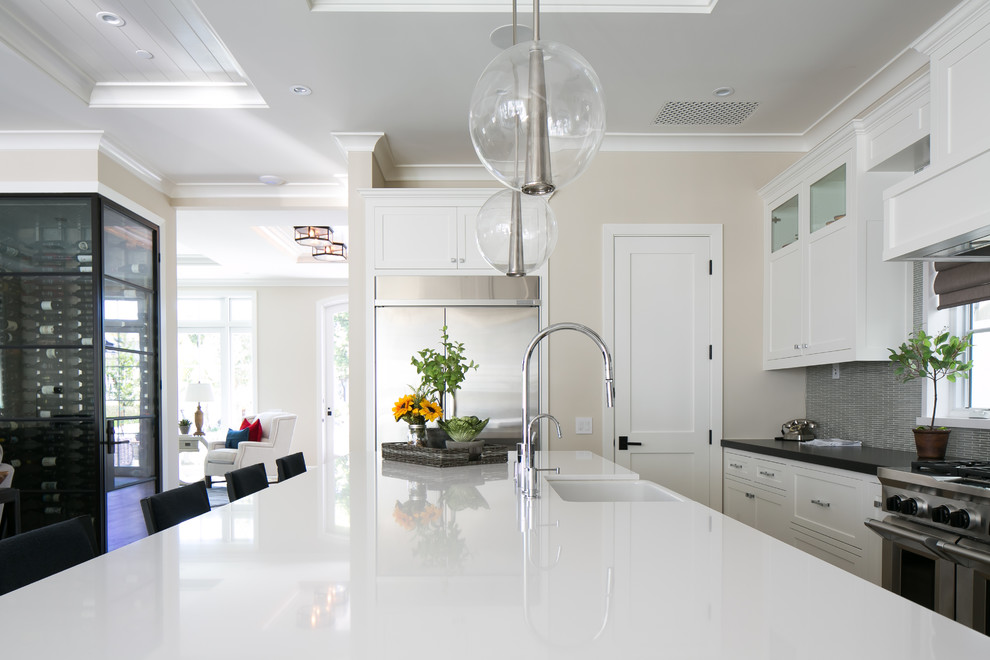 Kitchen - kitchen idea in Orange County