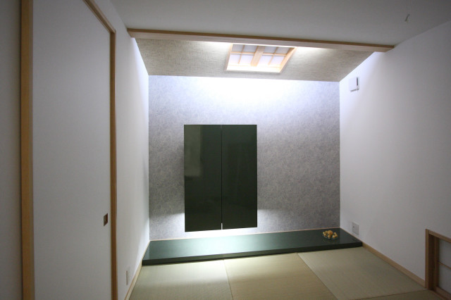 『奥沢の家』オープンなLDKの中に家族の居場所を創って暮らす minimalistisch-schlafzimmer