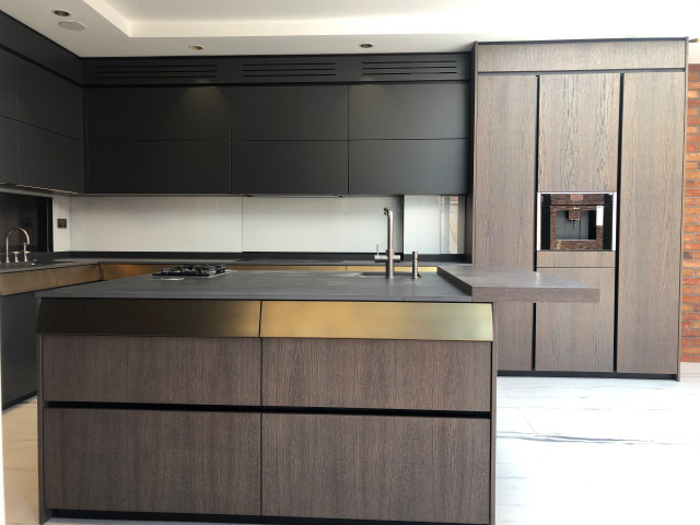 Kosher Kitchen with Island N15 moderne-koekken
