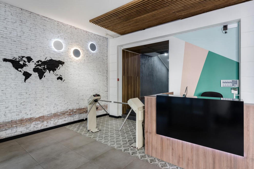 Отель "Демут"