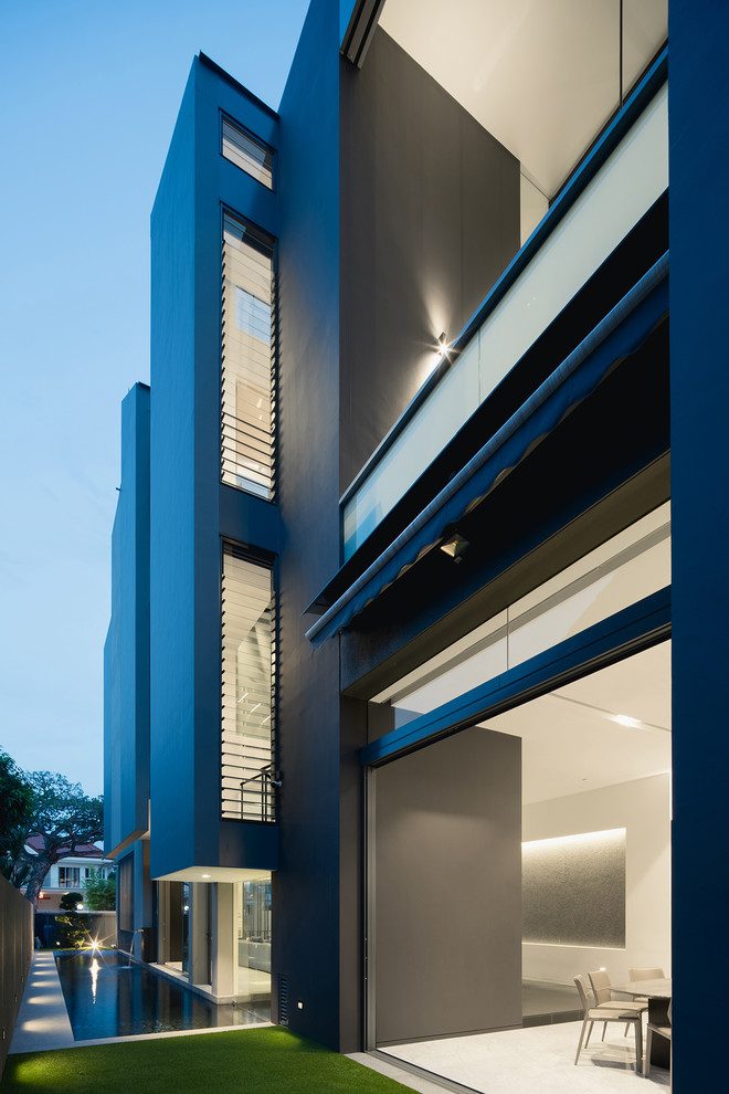 Contemporary exterior in Singapore.
