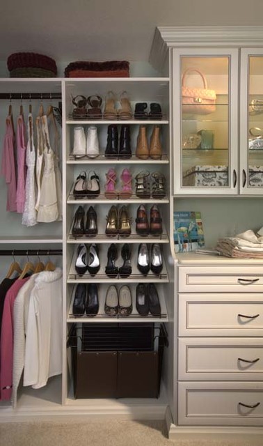 Custom Closet classique-armoire-et-dressing