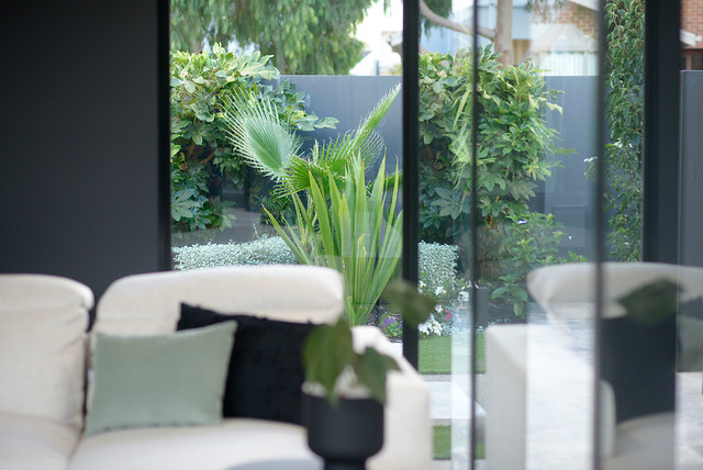 Patterson Lakes Cabana contemporary-vardagsrum