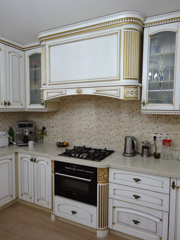 Благородная классика. Загородный дом. Фрагмент кухни.