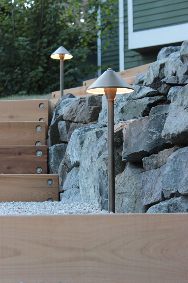 Example of a mountain style home design design in Seattle
