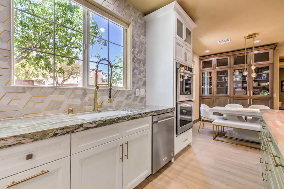 Inspiration for a transitional home design remodel in Las Vegas