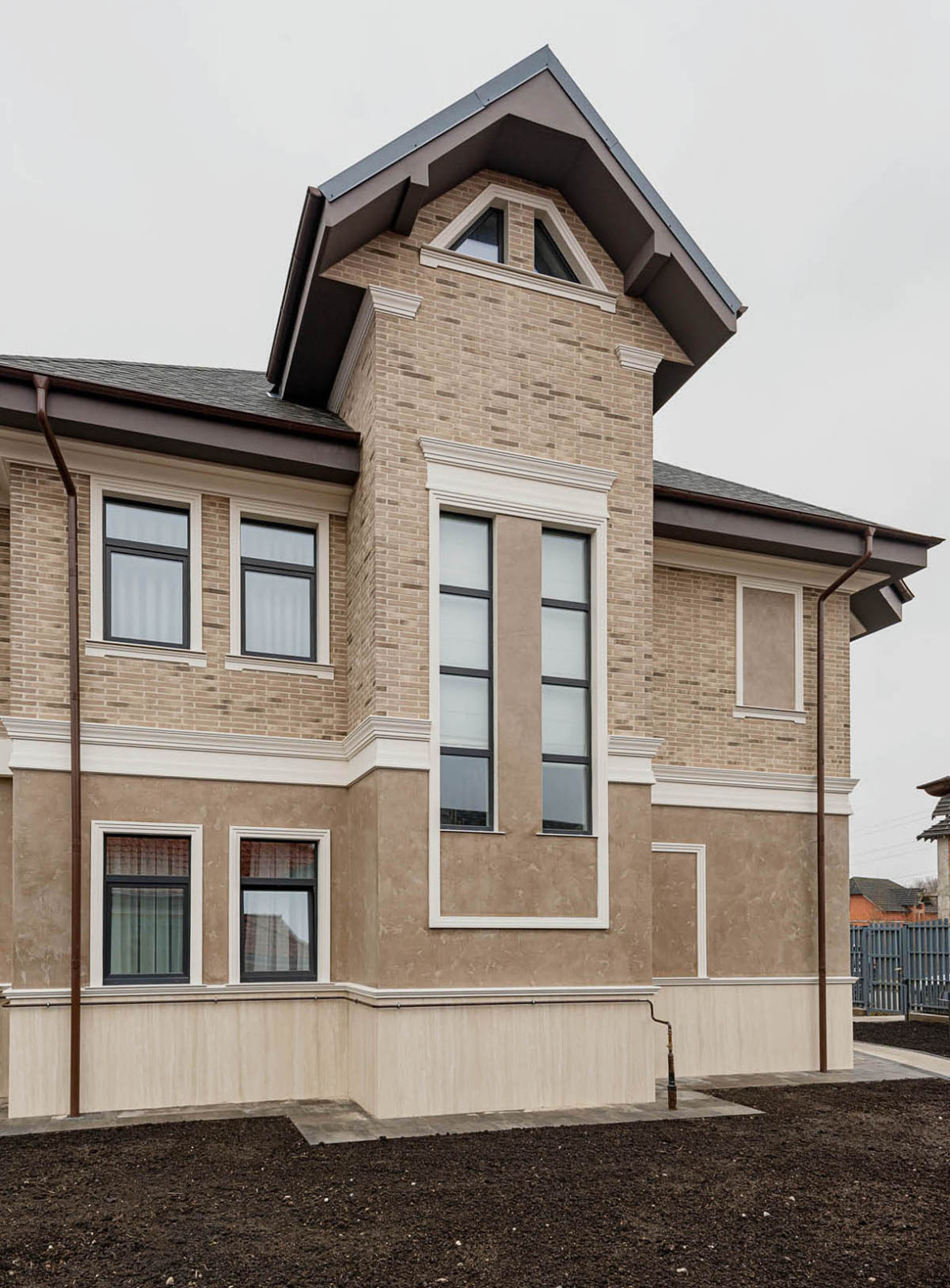 Дом в поселке «Де-Виль». Часть 1