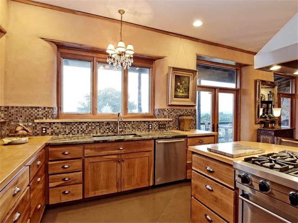 Eclectic kitchen photo in Austin