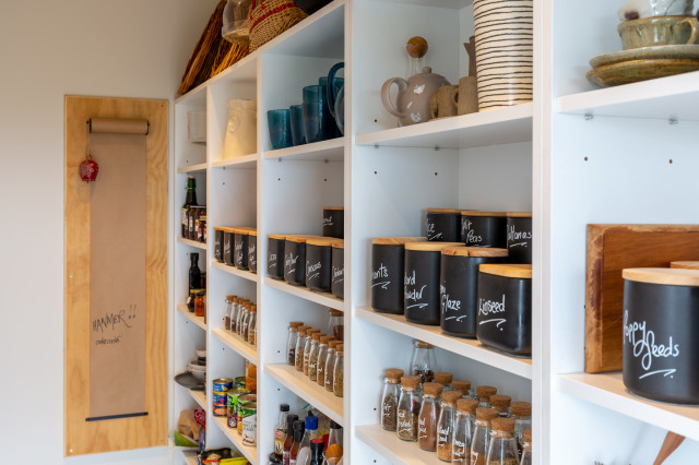 Richmond Hills contemporary-kitchen
