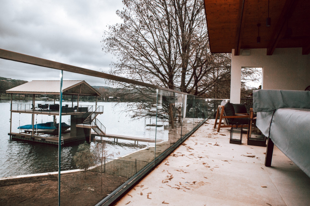 GLASS RAILING