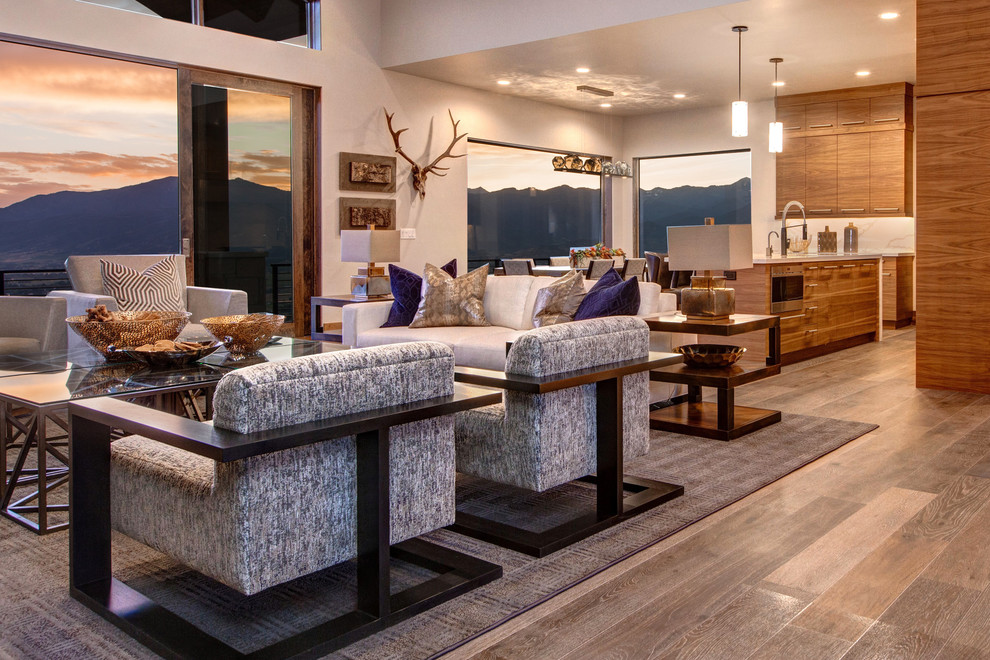 This is an example of a country family room in Salt Lake City.