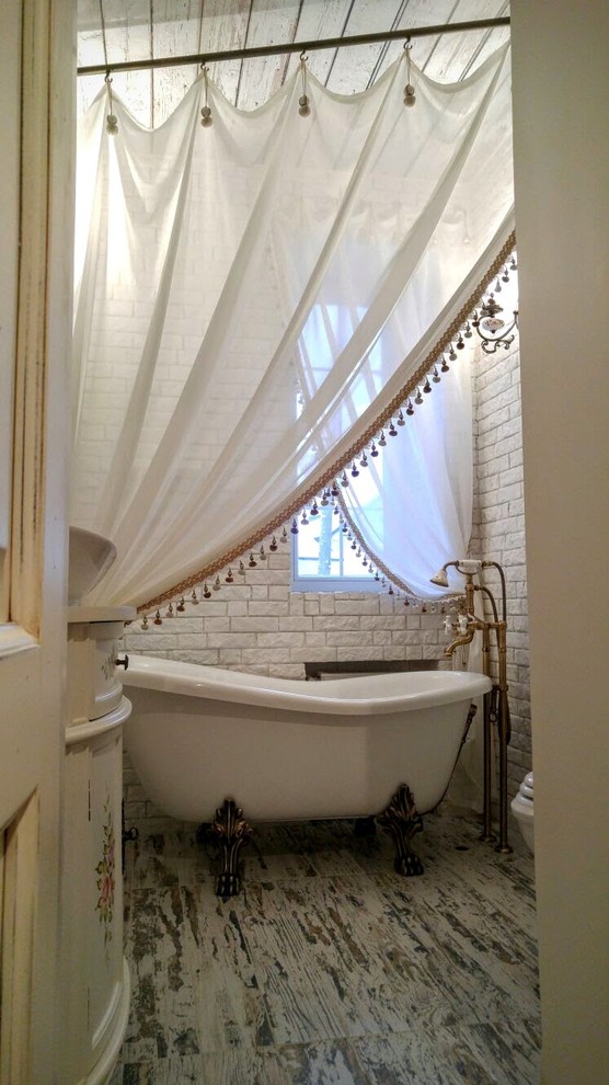 Кованый карниз для ванной