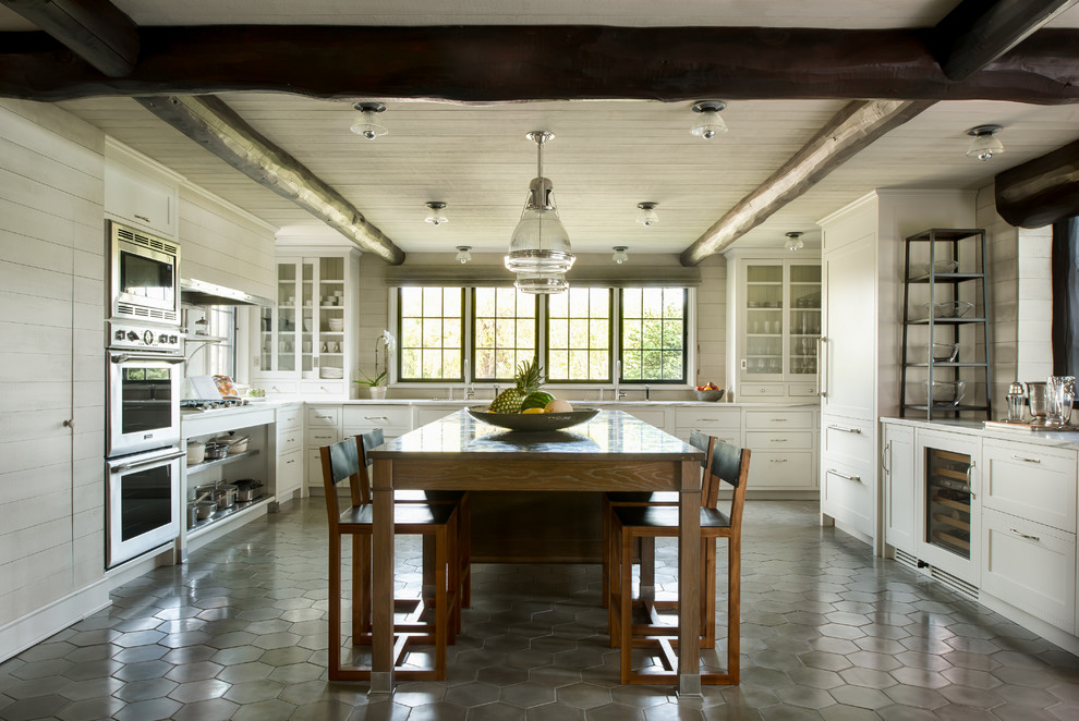 Design ideas for a country kitchen in Minneapolis.