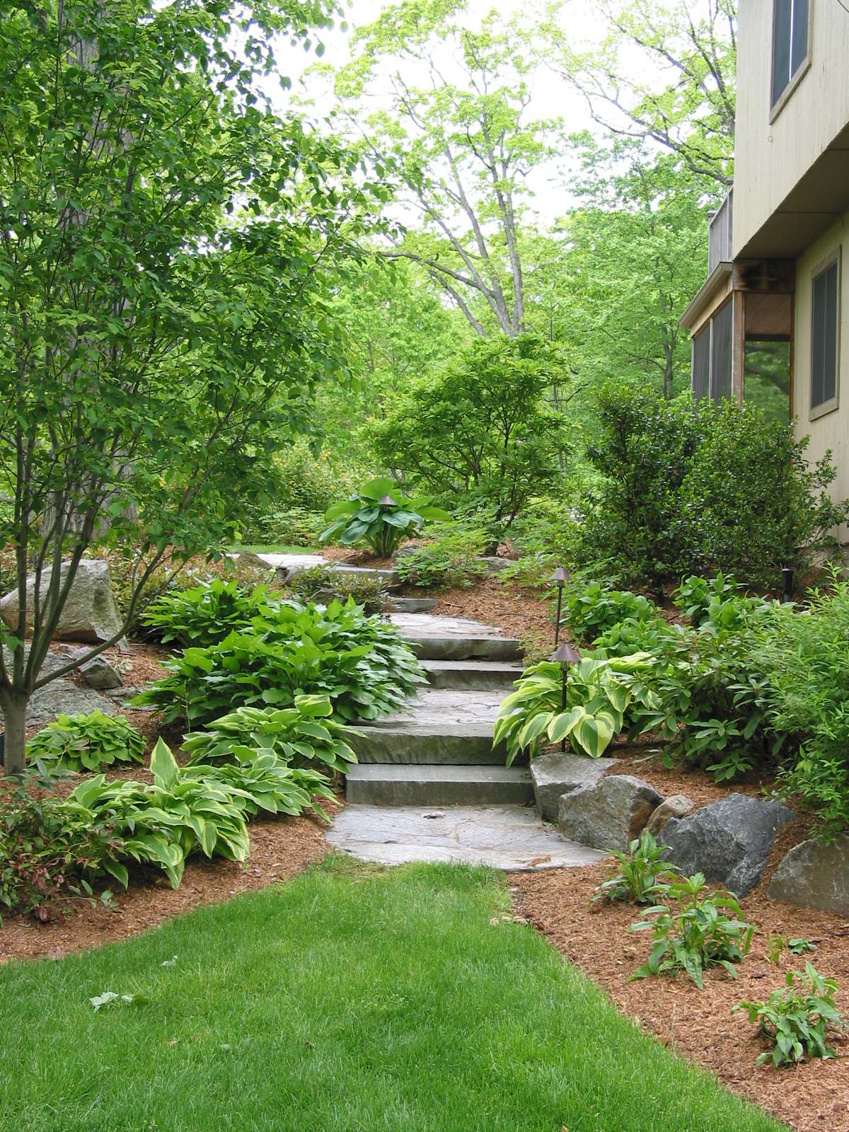 75 Hillside Landscaping Ideas You'll Love - December, 2025 | Houzz, image size:1200x1600