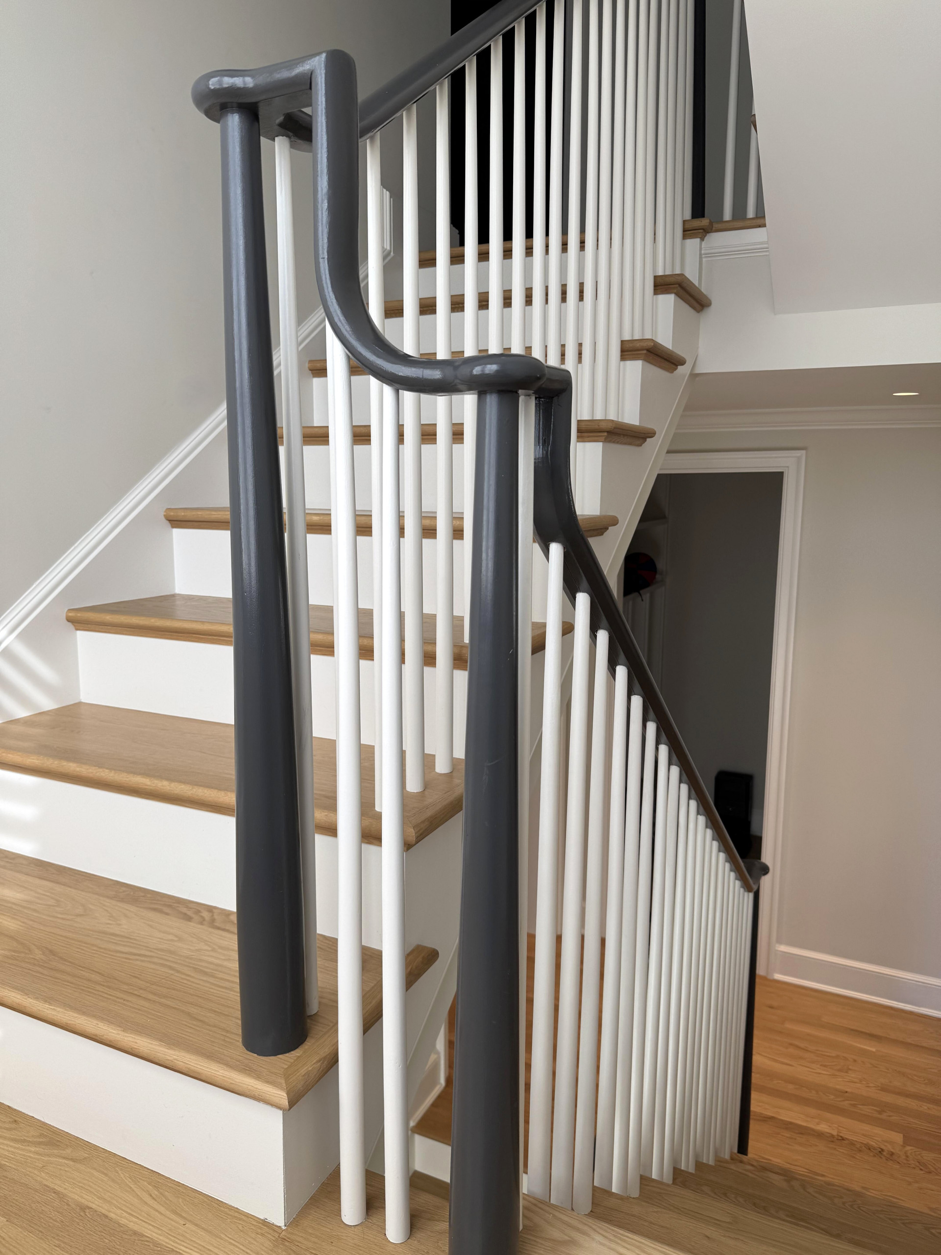 142_Airy Staircase with Over the Post Balustrade, Arlington, VA