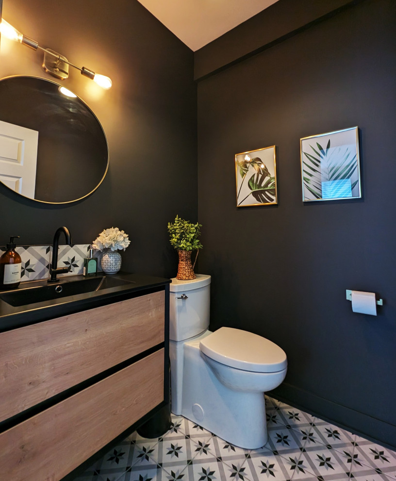 Powder room design in Pierrefonds, Quebec - Современный - Ванная ...