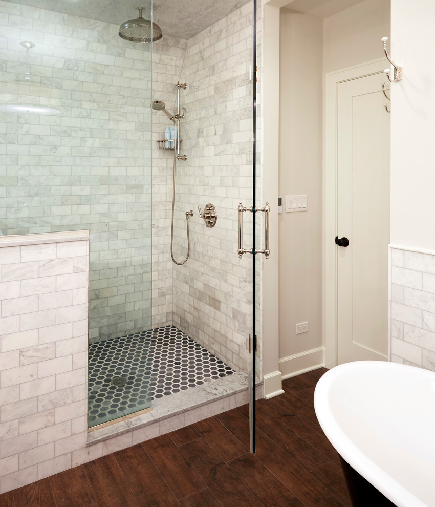 Inspiration for a transitional bathroom remodel in Chicago