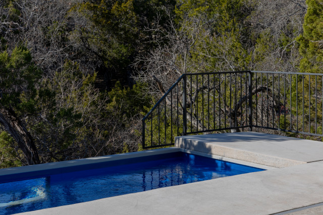 Mus&eacute;e Monet // Eclectic Modern transitional-swimming-pool-and-hot-tub