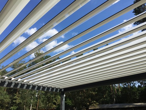 13 Ideen, die im Garten Schatten spenden - bildderfrau.de