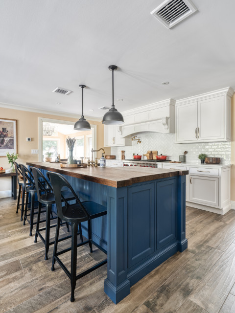 White and Blue Farmhouse Kitchen - Country - Kitchen - Newark - by ...