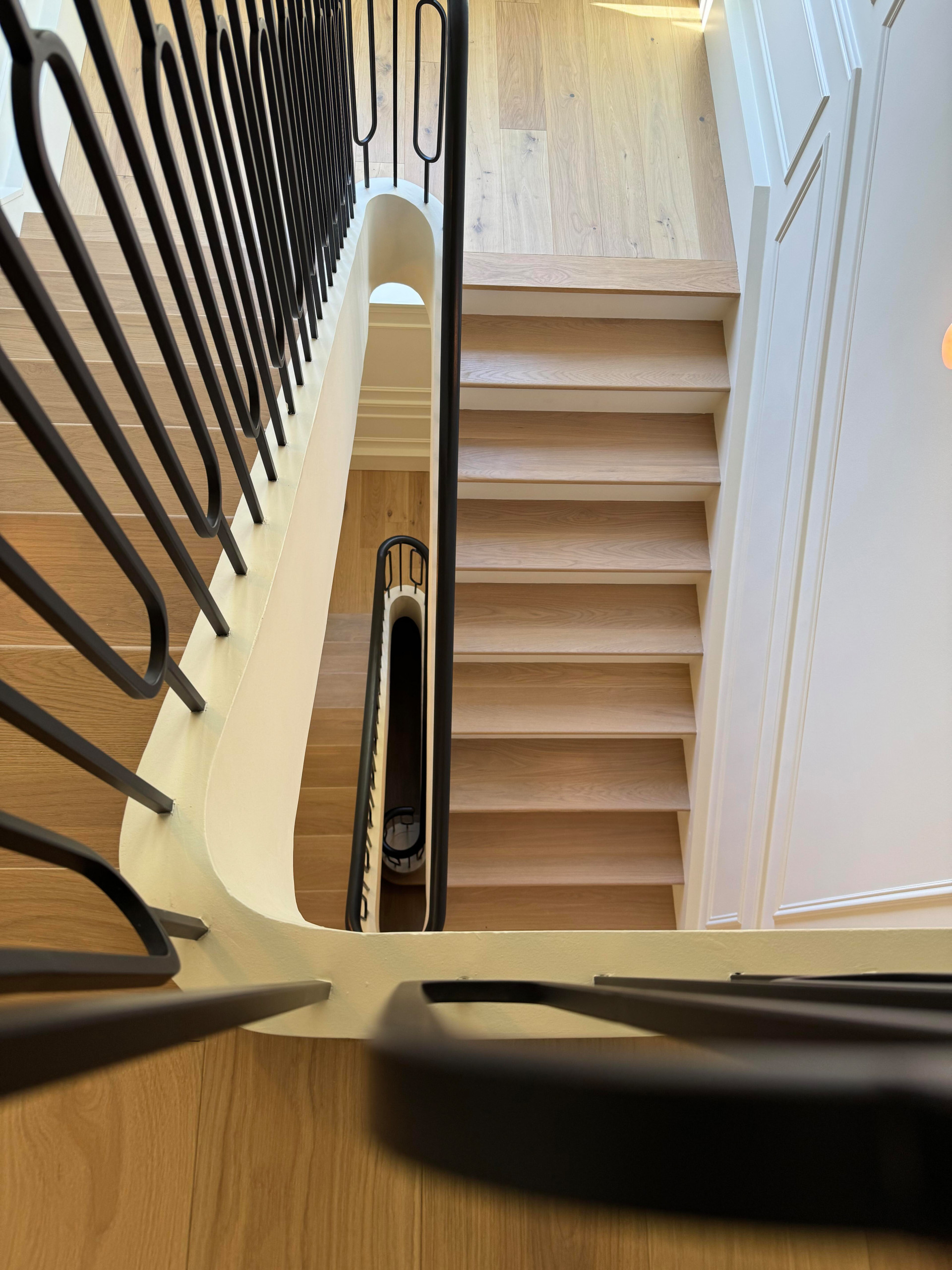 134_Stunning Straight Stair with an Elliptical Twist, McLean, VA 22101