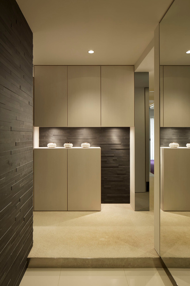 Inspiration for a modern home design remodel in Tokyo