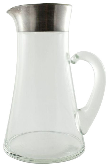SOLD OUT!   Dorothy Thorpe Martini Pitcher - $130 Est. Retail - $45 on Chairish.