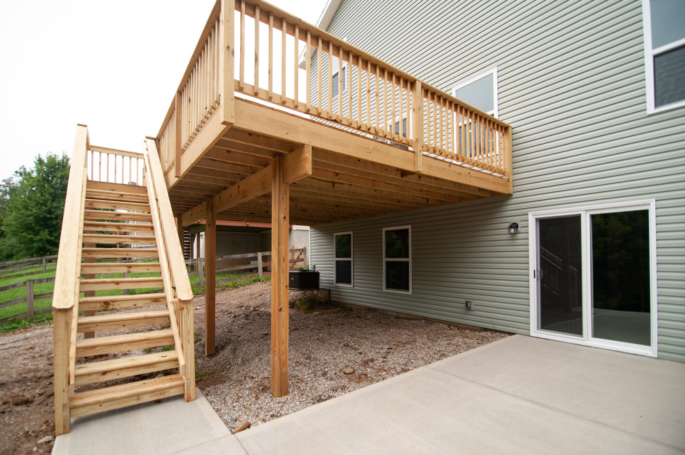 New 2 story home in Morrow
