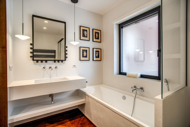 ENGLEN #1 contemporary-bathroom