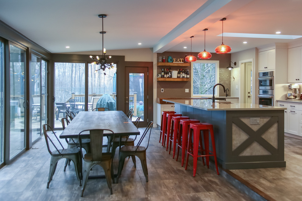 Eclectic home design photo in Toronto
