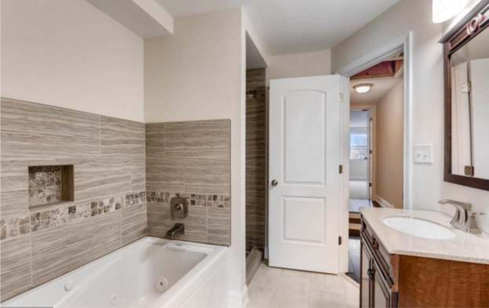 Bathroom - transitional bathroom idea in DC Metro