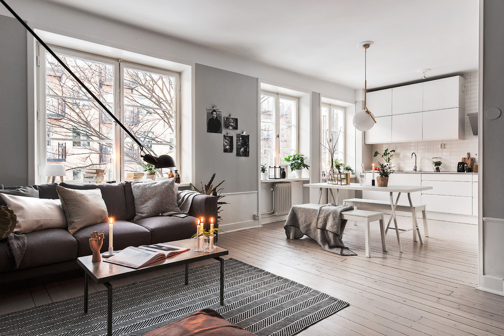 Inspiration for a scandinavian living room in Stockholm.
