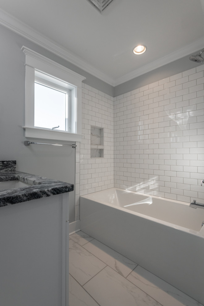 Home design - transitional home design idea
