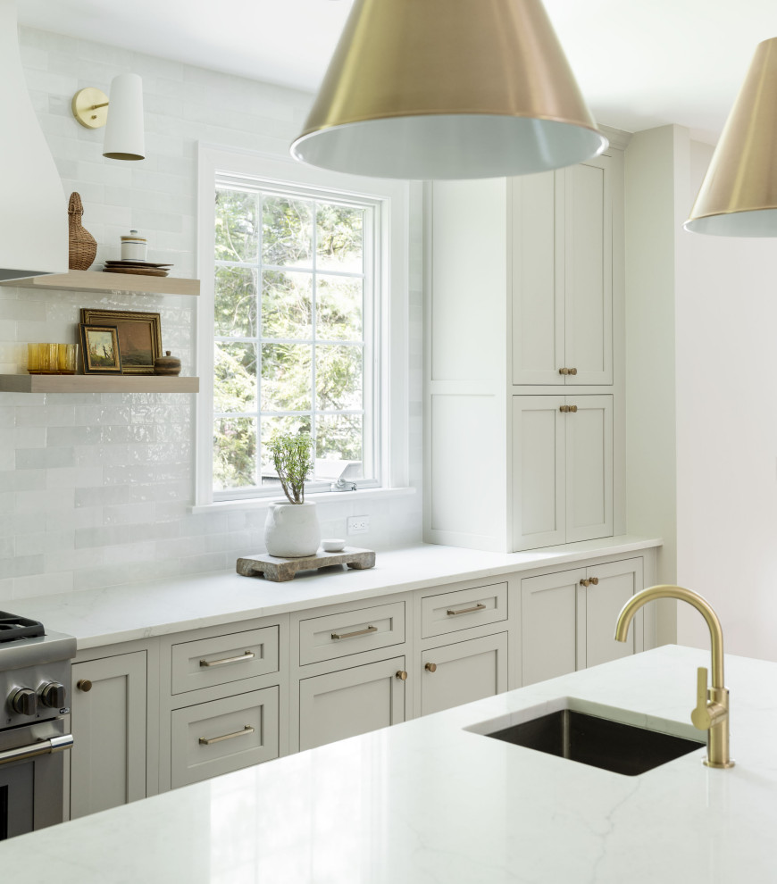 Inspiration for a transitional home design remodel in Boston