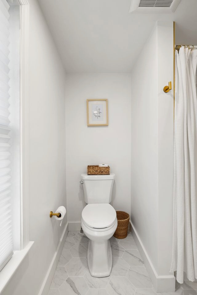 Swarthout Residence _ Laundry & Guest Bathroom
