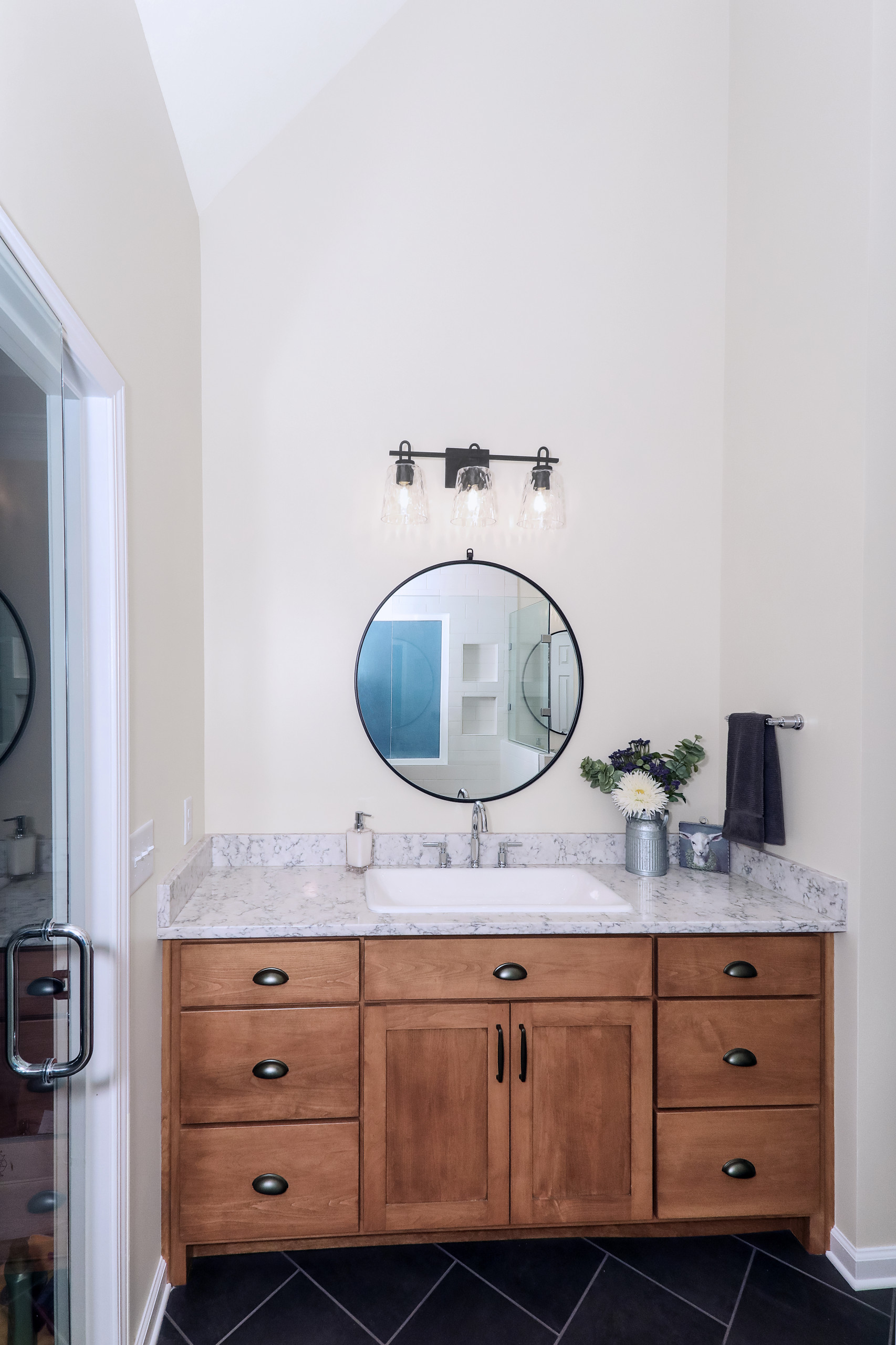 Holland View Master Bathroom