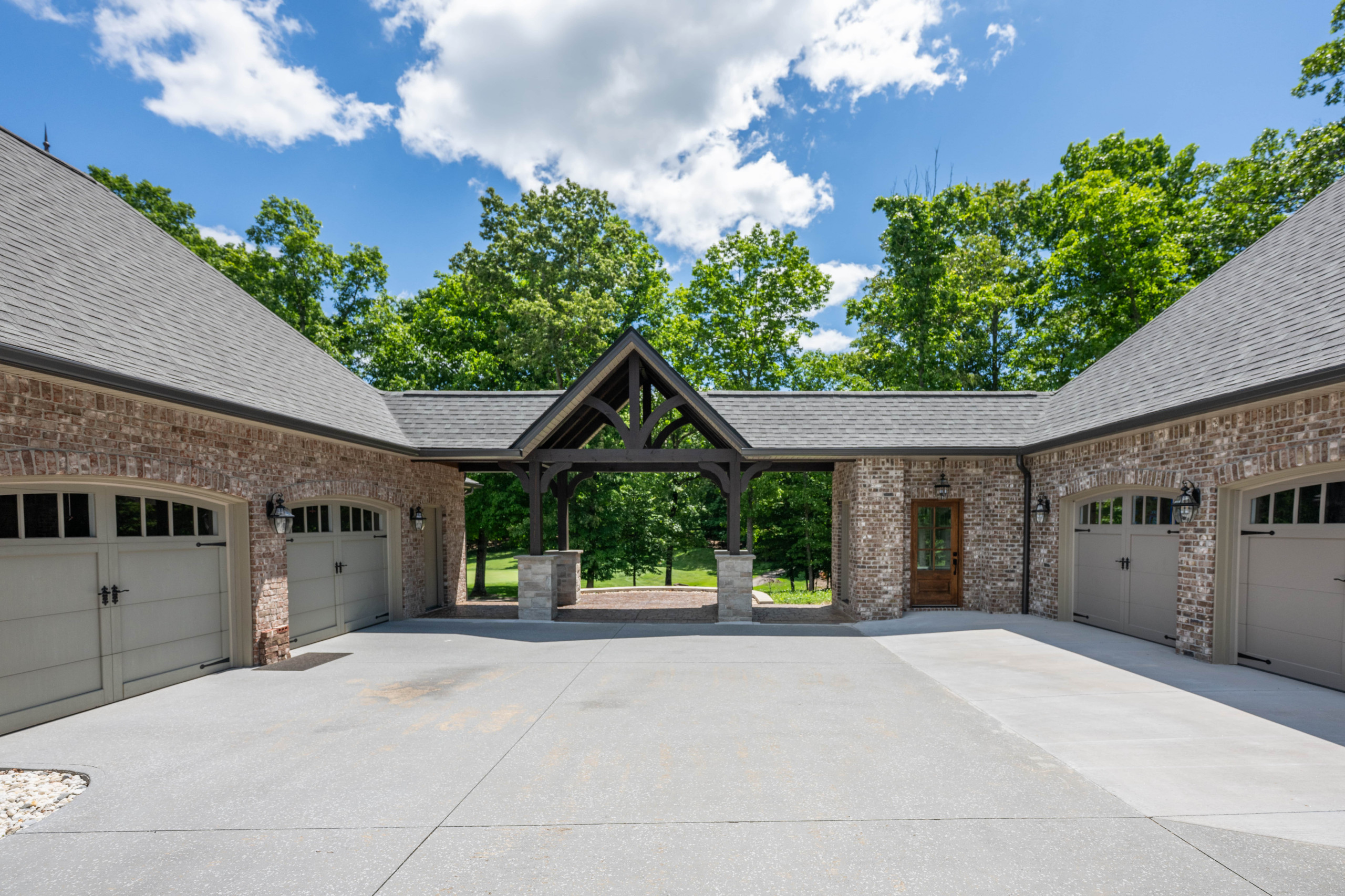 247 Forest Hill Drive - Garage