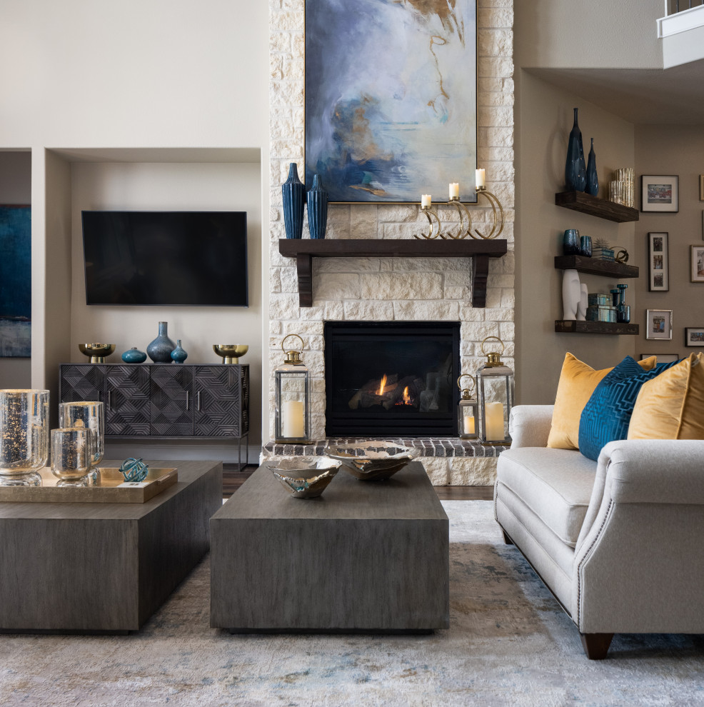 Design ideas for a modern living room in Houston.