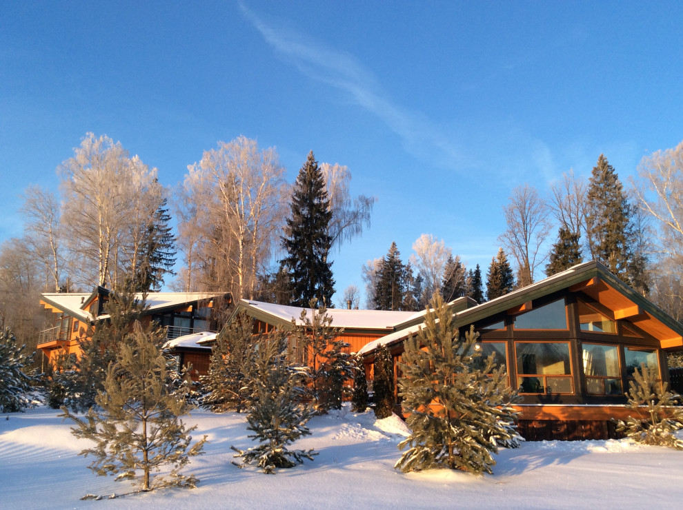 Дача в Подмосковье Pine's Color