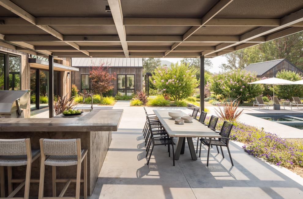 Example of a cottage patio design in San Francisco