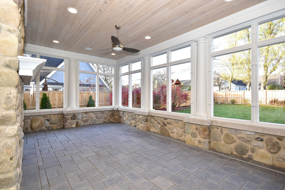 Inspiration for a transitional home design remodel in Chicago