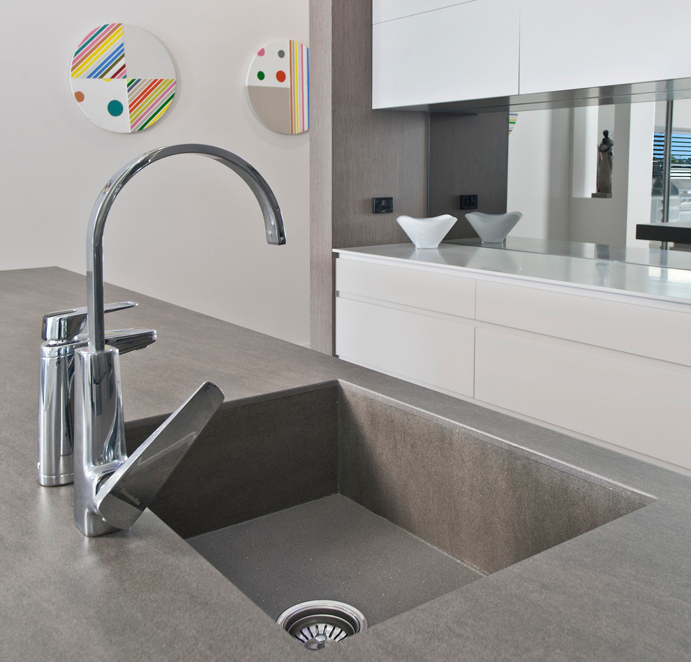 Design ideas for a contemporary kitchen in Central Coast.