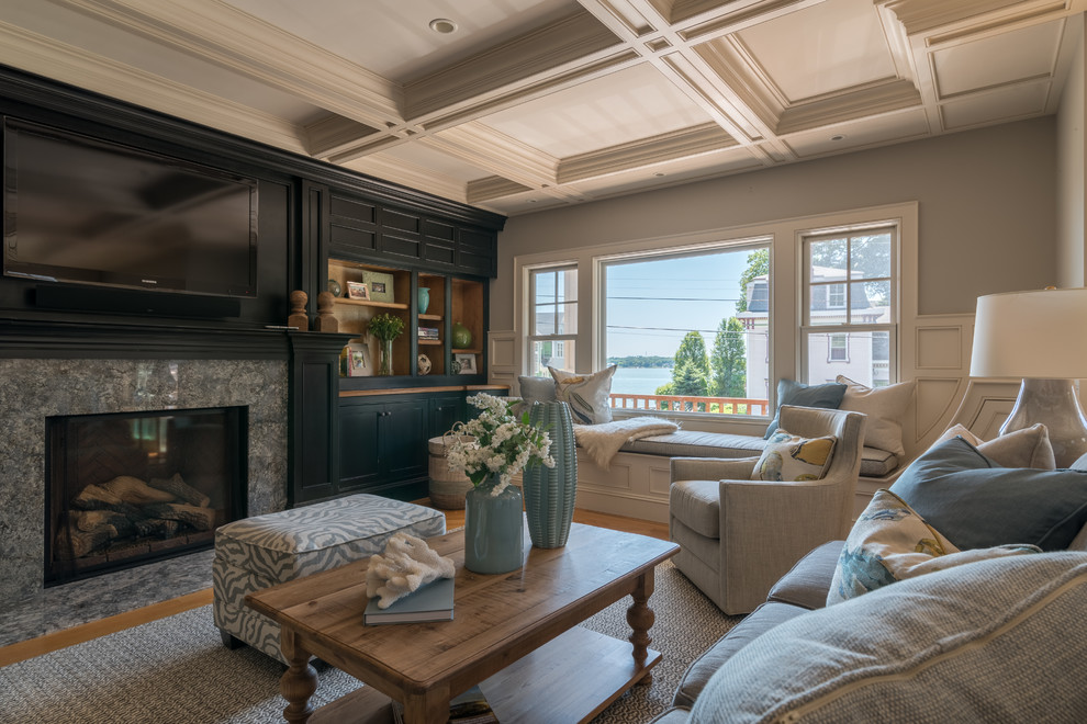 Home design - transitional home design idea in Boston