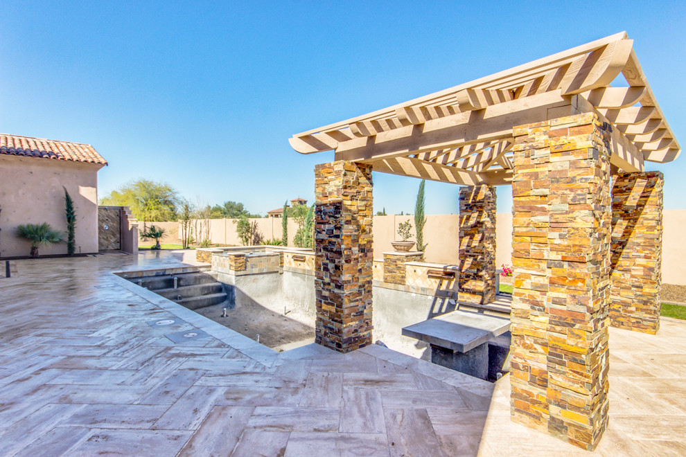 Example of a transitional pool design in Phoenix
