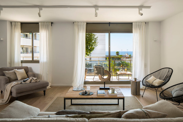 One wave contemporary-family-room