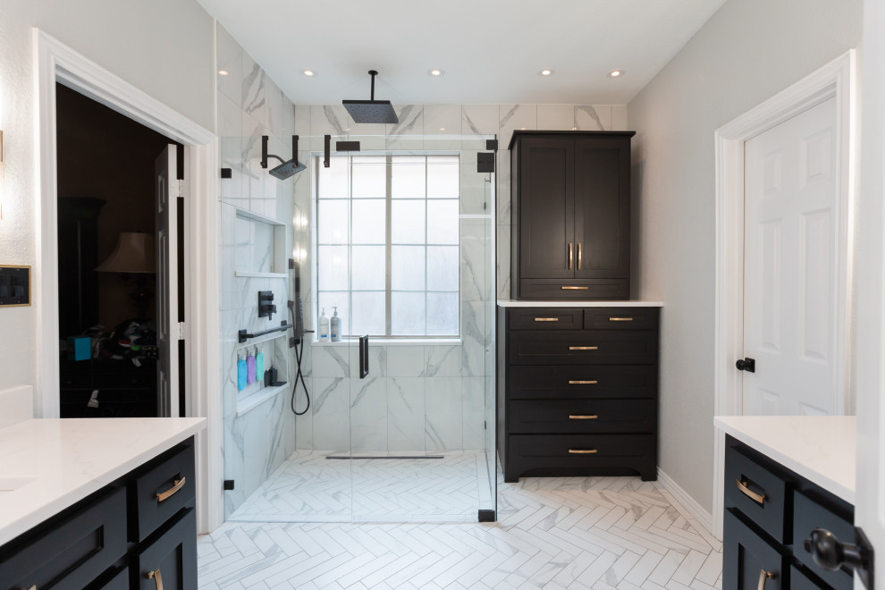 Black Locust | Master Bathroom